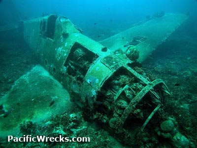 http://www.pacificwrecks.com/aircraft/f6f/25839/2004/front45-cu.jpg